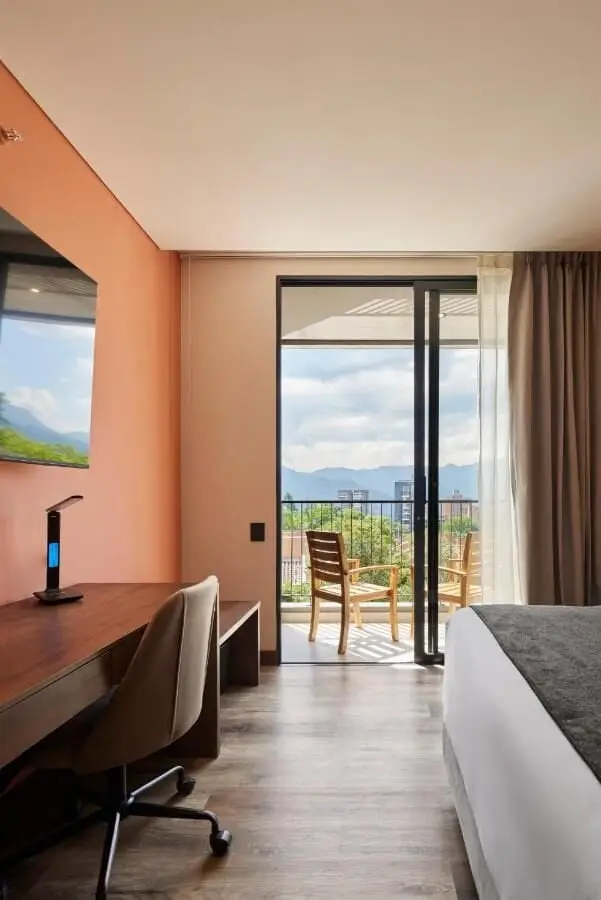 operador hotelero colombia republica dominicana peru panama ecuador