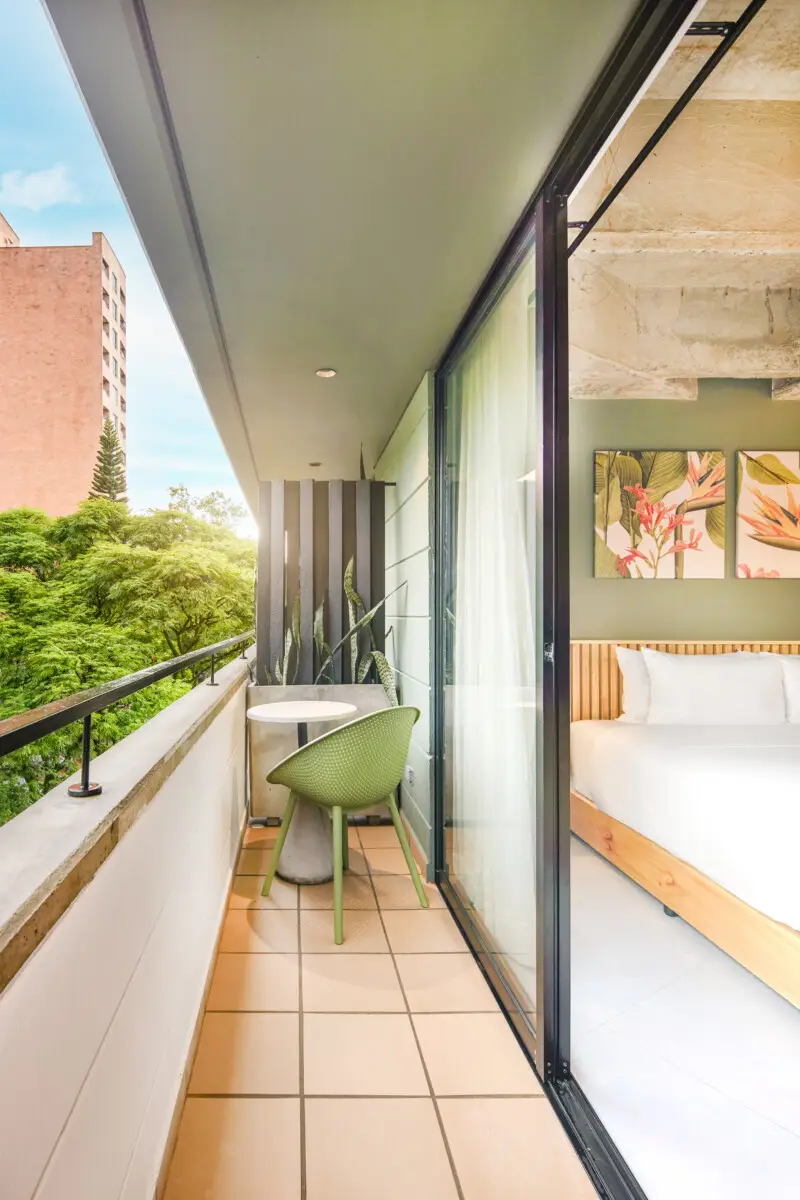 SUITE WITH BALCONY (4)